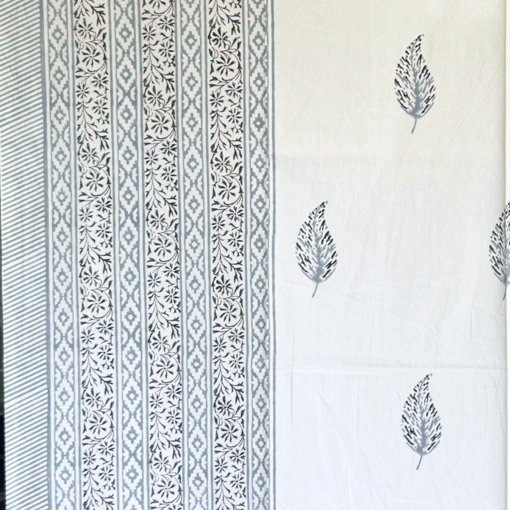 The Grey Botanical Dining Table Cover and Napkins Set