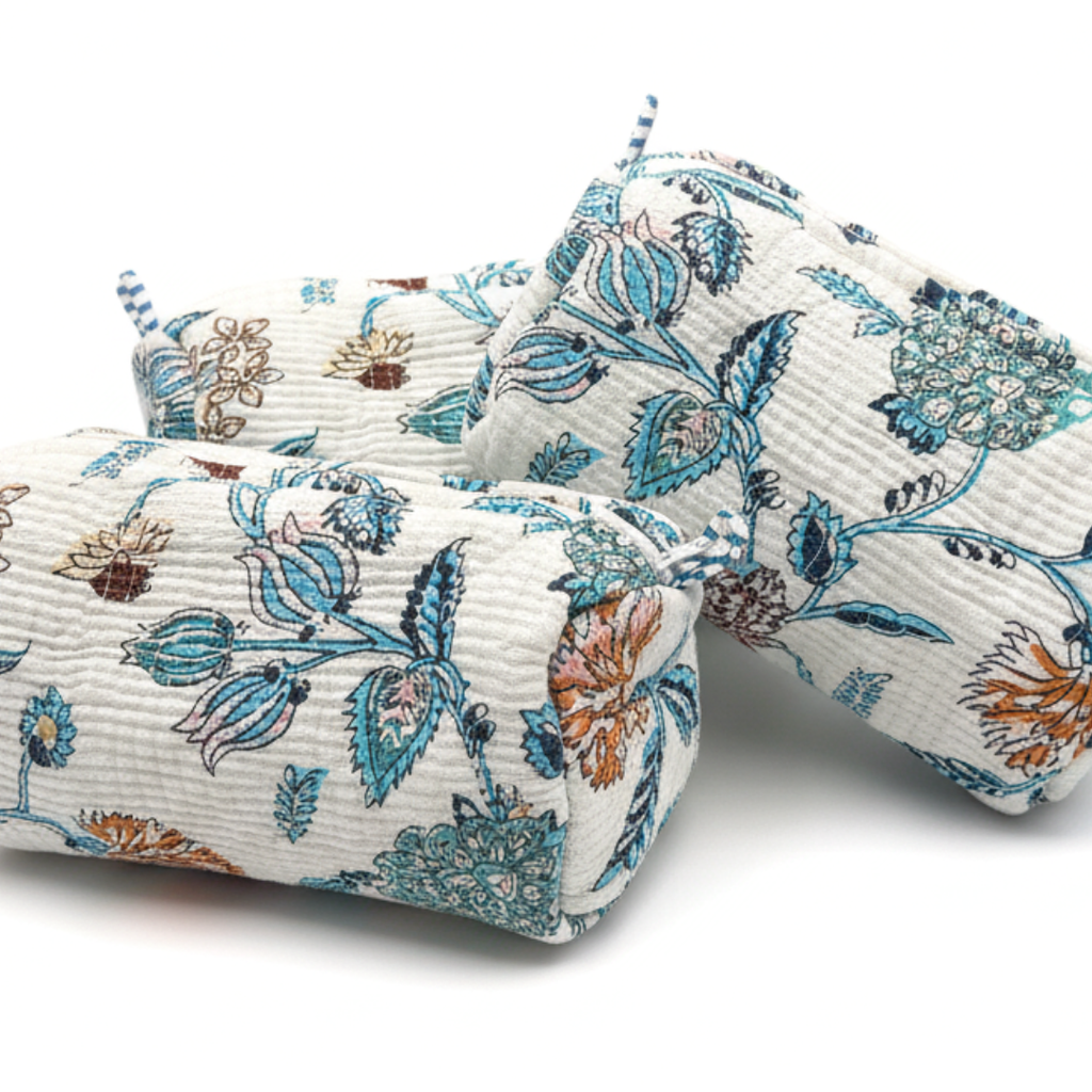 Everyday Set of 3 Pouches White and Teal